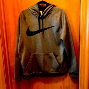 Nike men’s pullover hoodie